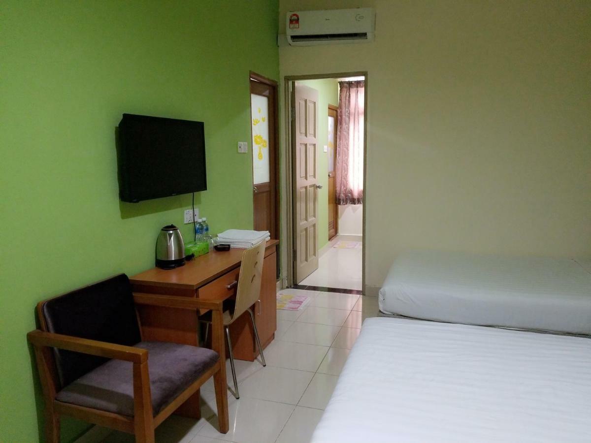 Hotel 126 Sepang Exterior photo