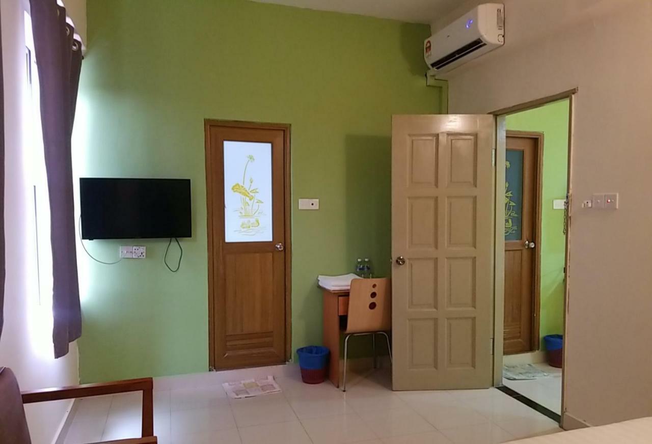 Hotel 126 Sepang Exterior photo