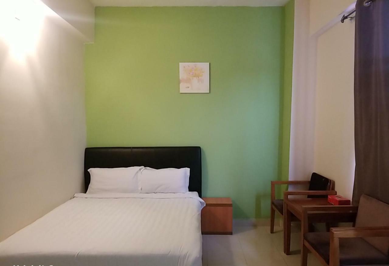 Hotel 126 Sepang Exterior photo
